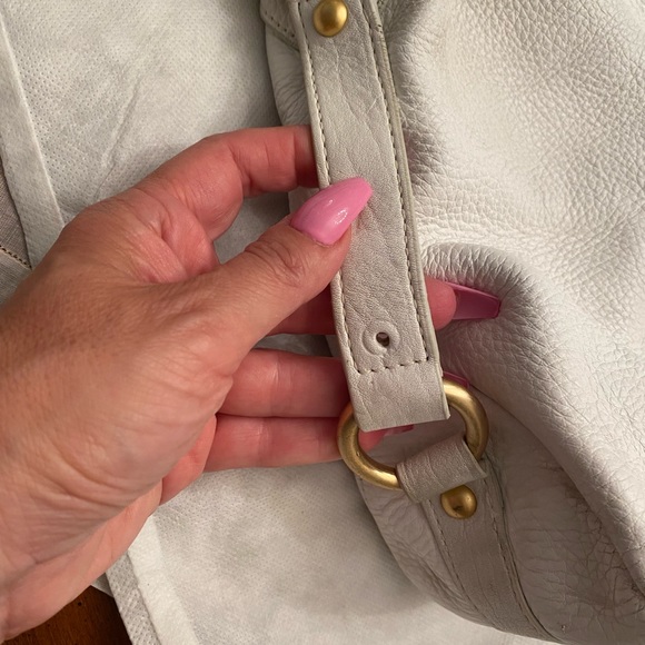 Franco Sarto white pebbled leather handbag - Picture 6 of 9